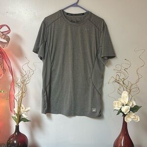 Men’s large Nike gray dry fit shirt
